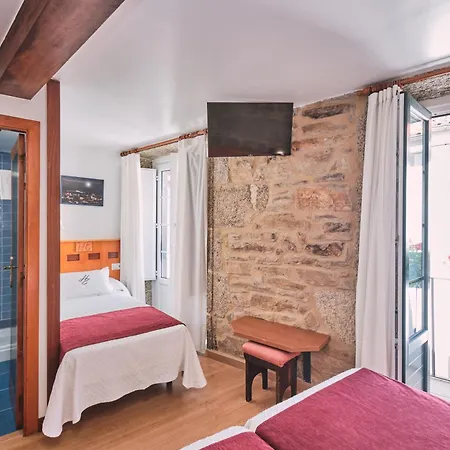 Ξενοδοχείο Entrecercas 2*