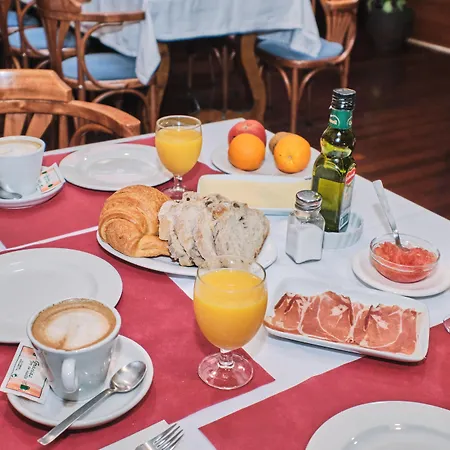 Entrecercas Ξενοδοχείο