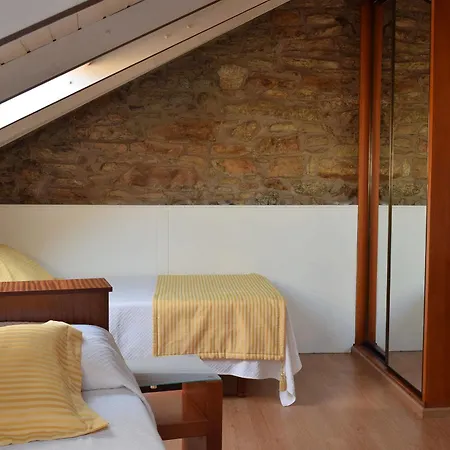 Hotel Entrecercas 2*