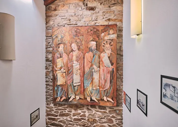 Hotel Entrecercas 2*